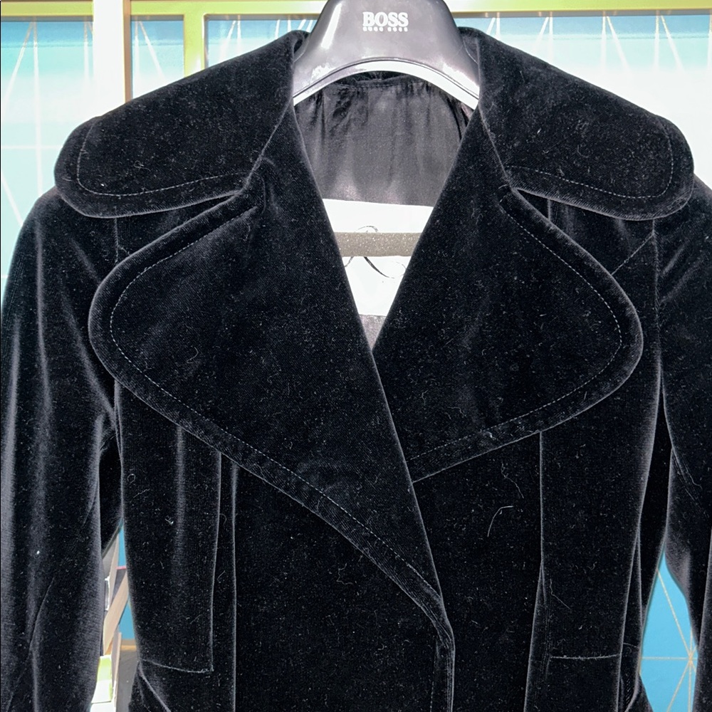 Elegant Black Velvet Women's Coat